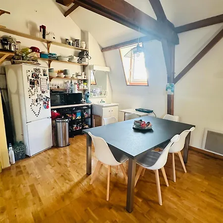 Loft A Partager 아파트 *